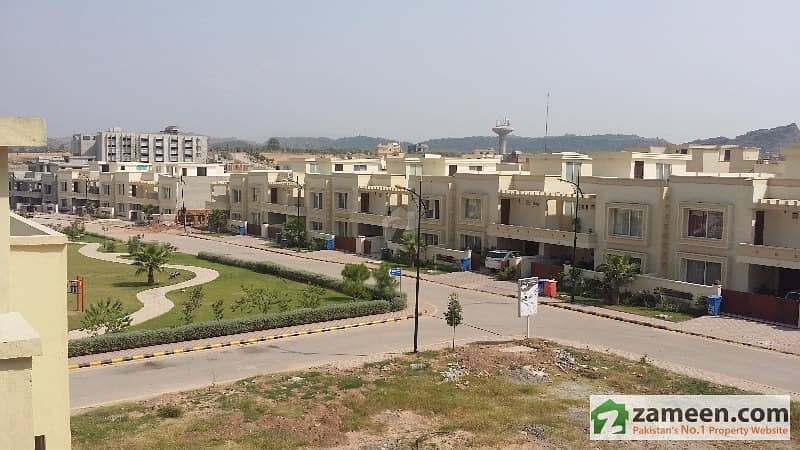 Sector C - Golden 1 Kanal Dead End Corner Plot For Sale