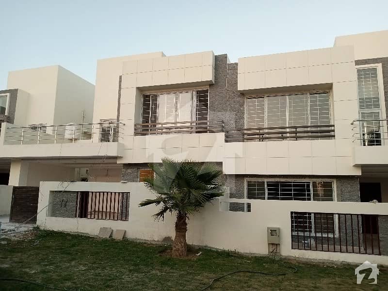 House In Gulberg Sized 2250  Square Feet Is Available