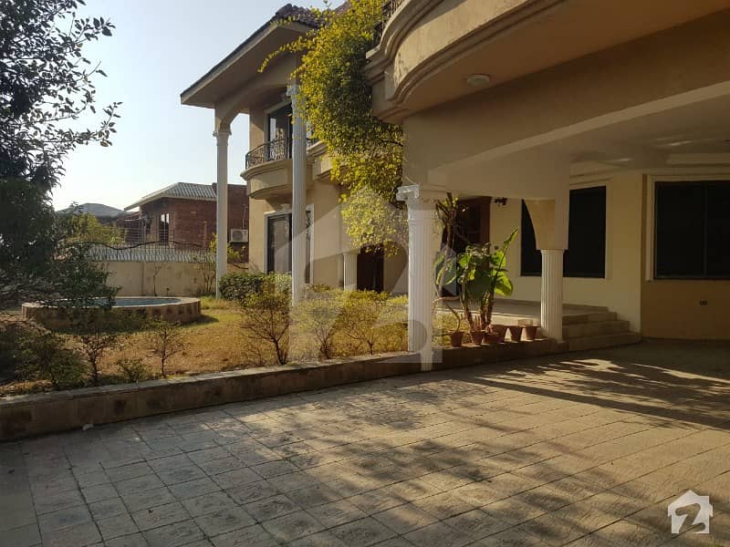House Available For Rent In F82 House Available For Rent In F82