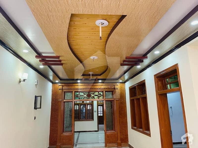 ارباب سبز علی خان ٹاؤن ورسک روڈ پشاور میں 6 مرلہ مکان 1.4 کروڑ میں برائے فروخت۔