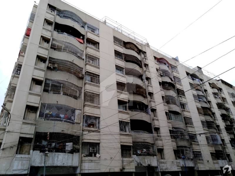 To Sale You Can Find Spacious Flat In Gulshan-e-Iqbal Town