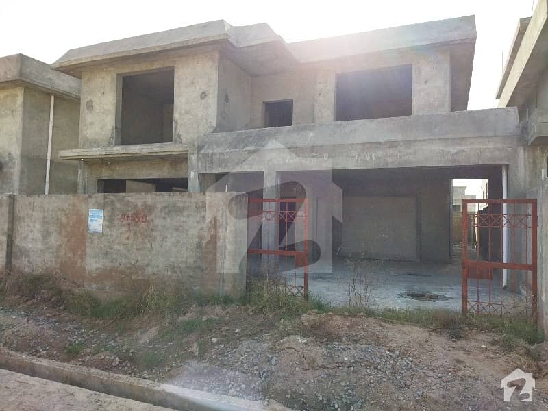 Pha Kuri Islamabad Double Storey Grey Structure Kanal House For Sale
