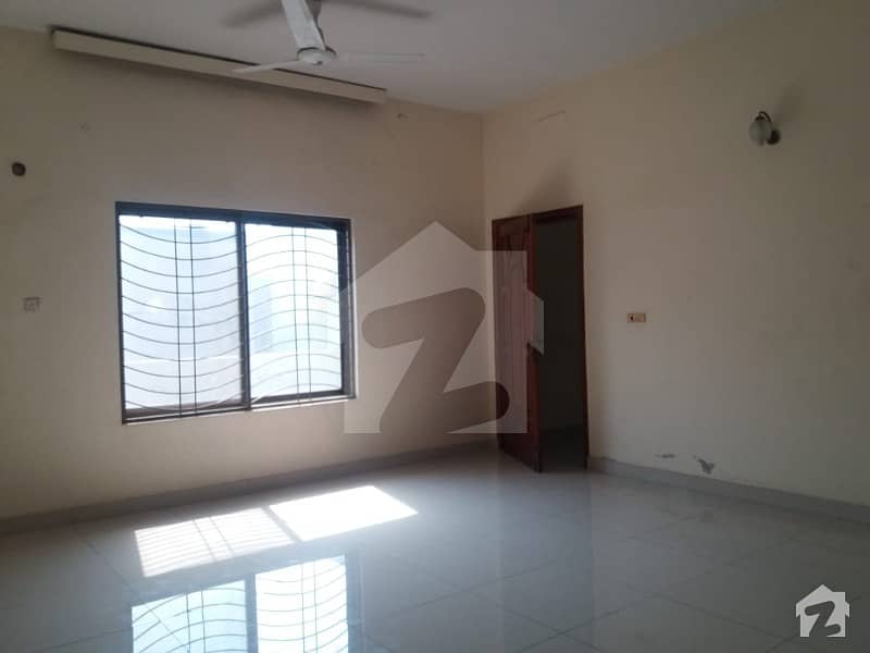 1 Kanal Upper Portion For Rent In Dha Phase 2 T