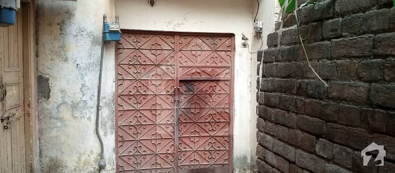 1125  Square Feet House In Central Saddar For Sale