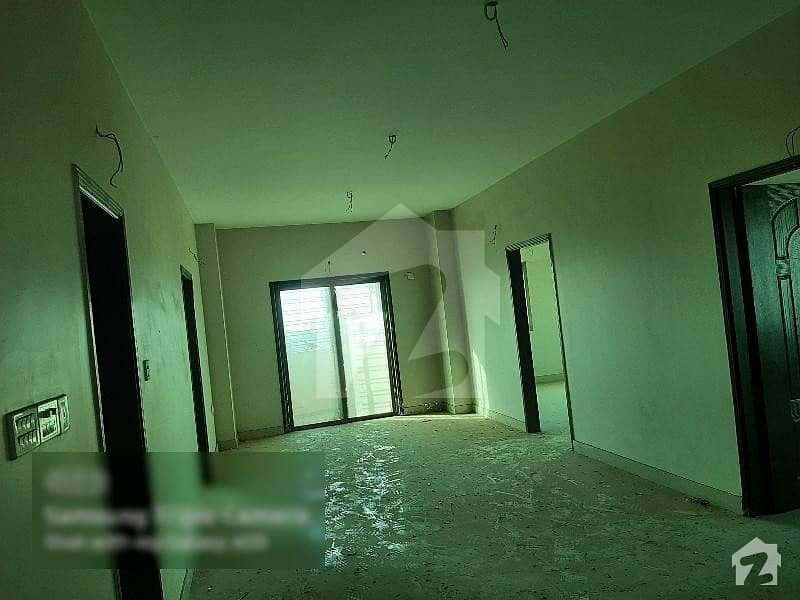 شہید ملت روڈ کراچی میں 3 کمروں کا 7 مرلہ فلیٹ 2.5 کروڑ میں برائے فروخت۔
