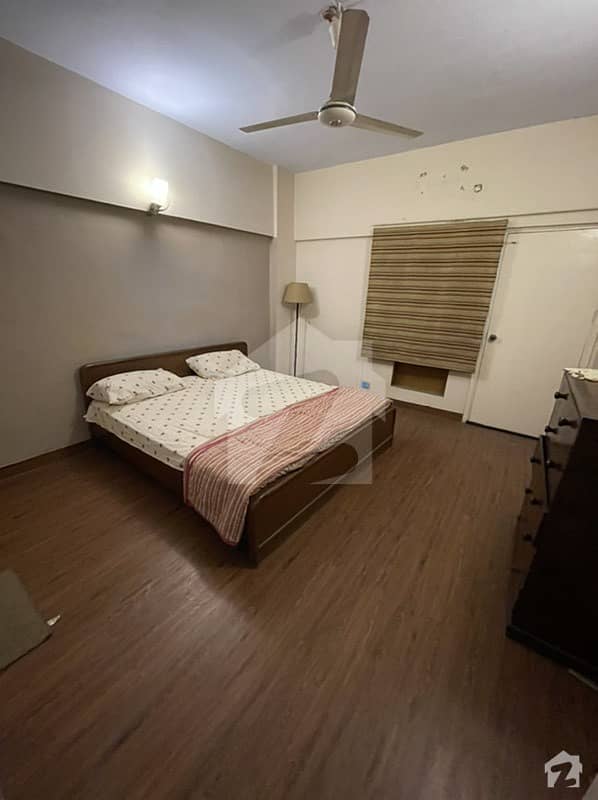 کلفٹن ۔ بلاک 7 کلفٹن کراچی میں 3 کمروں کا 7 مرلہ فلیٹ 50 ہزار میں کرایہ پر دستیاب ہے۔