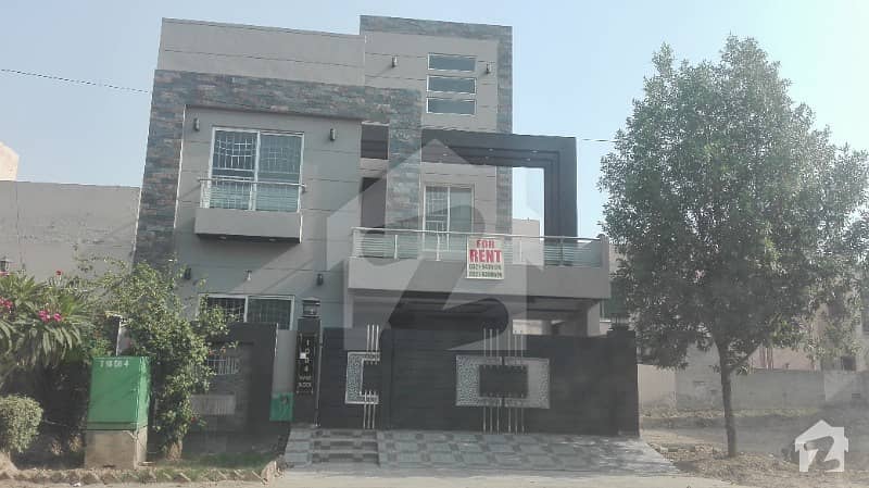 8 Marla House For Rent In Usman Block Sector B Bahria Town Lahore