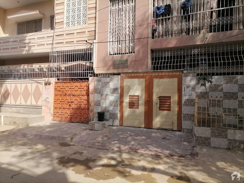 نارتھ کراچی - سیکٹر 11-C / 3 نارتھ کراچی کراچی میں 6 کمروں کا 5 مرلہ مکان 1.7 کروڑ میں برائے فروخت۔