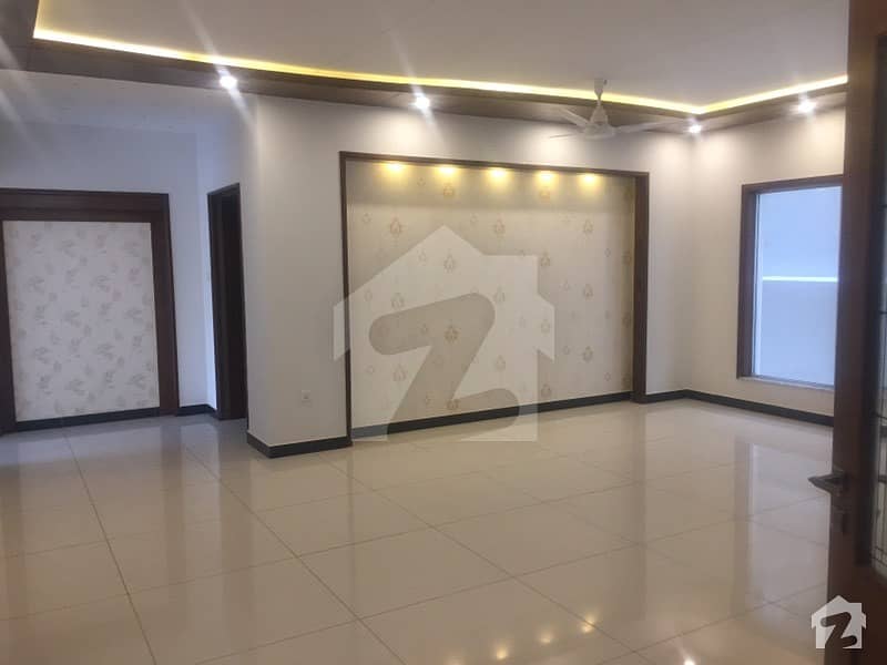 4500  Square Feet House For Rent Is Available In Dha Defence