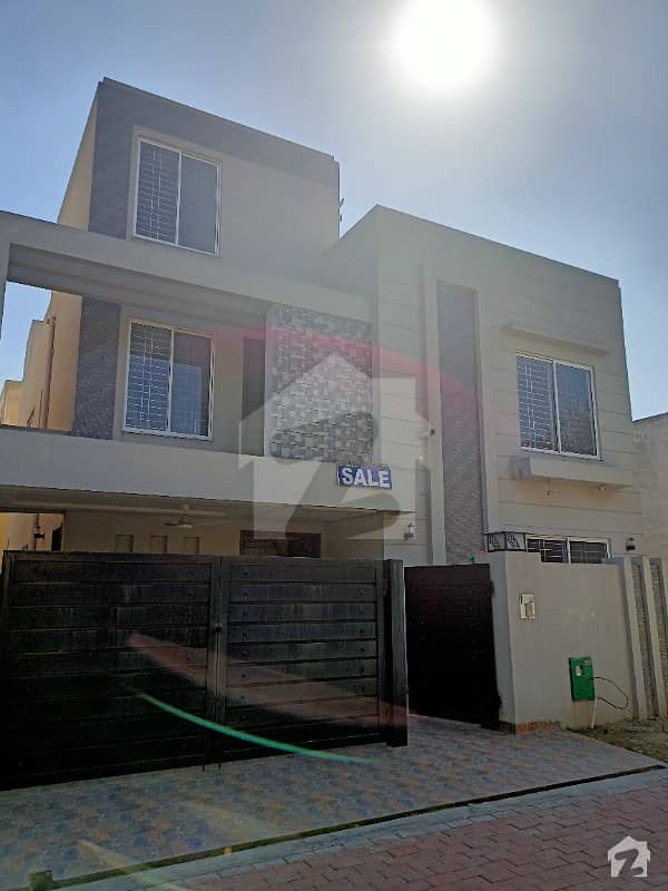Modern Constructed 10 Marla House for Sale in Gulbahar Block - Sector C