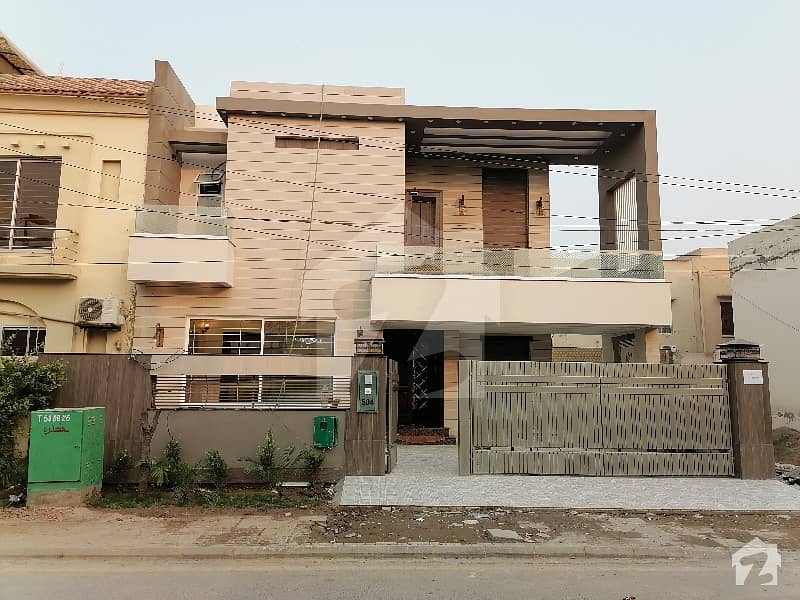 Executive Class 10 Marla Brand New House For Sale In Bahria Town Lahore