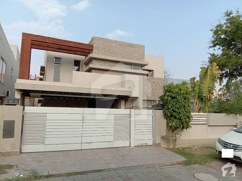 Corner Slightly Used Kanal Bungalow For Sale In Bahria Town Lahore