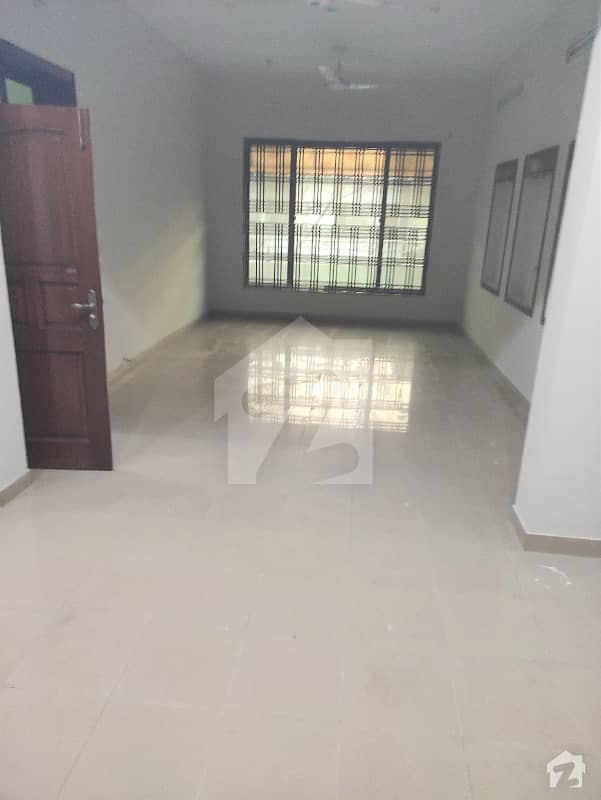 Upper Portion With Servant Quarter Is Available For Rent At Ideal Location