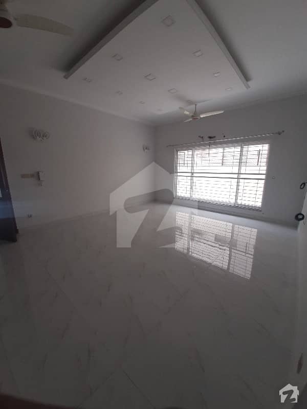 Dha Phase. 4 1 Kanal Lower Portion For Rent And Very Good Location With Fully Basement