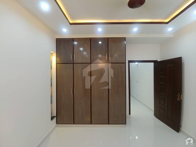 House Of 675  Square Feet In Shanghai Road Is Available