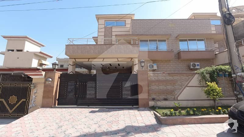 10 Marla Luxury House In The Most Secure Locality In Gulraiz Housing Society Phase 5 Rawalpindi