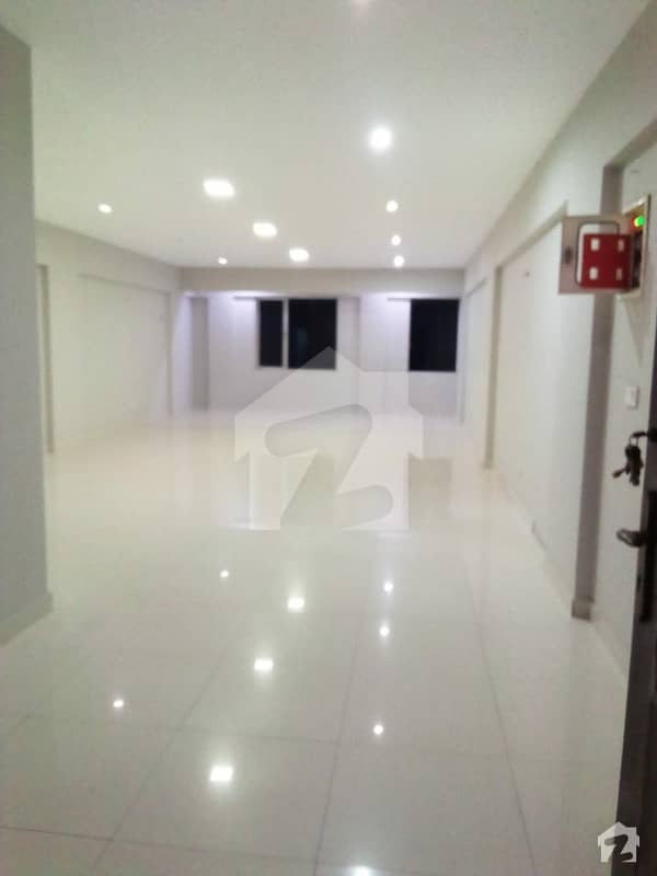Office Floor Available For Rent On Ittehad Commercial
