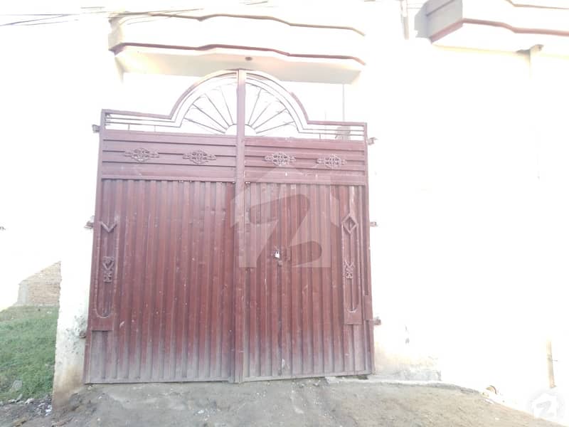 پاجیگی روڈ پشاور میں 5 کمروں کا 10 مرلہ مکان 70 لاکھ میں برائے فروخت۔