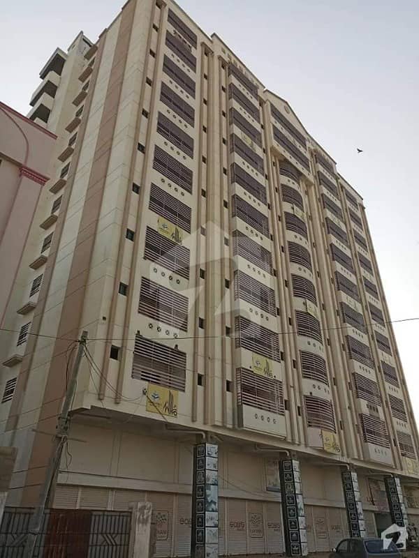 گلستانِ جوہر کراچی میں 2 کمروں کا 2 مرلہ فلیٹ 34 لاکھ میں برائے فروخت۔