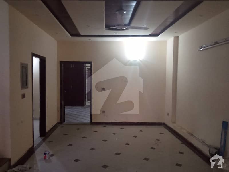 ڈی ایچ اے فیز 3 ڈیفنس (ڈی ایچ اے) لاہور میں 3 کمروں کا 6 مرلہ مکان 60 ہزار میں کرایہ پر دستیاب ہے۔