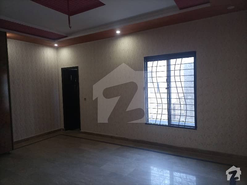 مرغزار آفیسرز کالونی ۔ بلاک آر مرغزار آفیسرز کالونی لاہور میں 3 کمروں کا 3 مرلہ مکان 67 لاکھ میں برائے فروخت۔