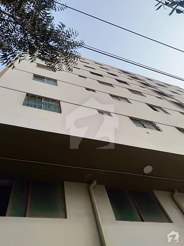 گلشنِ معمار گداپ ٹاؤن کراچی میں 3 کمروں کا 7 مرلہ فلیٹ 90 لاکھ میں برائے فروخت۔