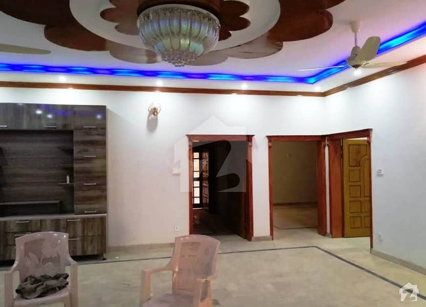 In Gulshan Abad House For Rent Sized 2250  Square Feet