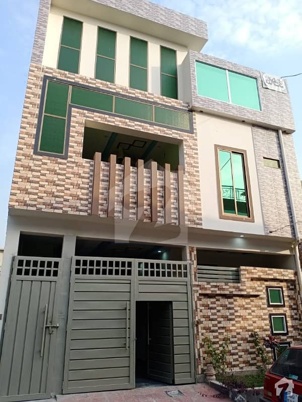 ارباب سبز علی خان ٹاؤن ایگزیکٹو لاجز ارباب سبز علی خان ٹاؤن ورسک روڈ پشاور میں 6 کمروں کا 5 مرلہ مکان 1.4 کروڑ میں برائے فروخت۔