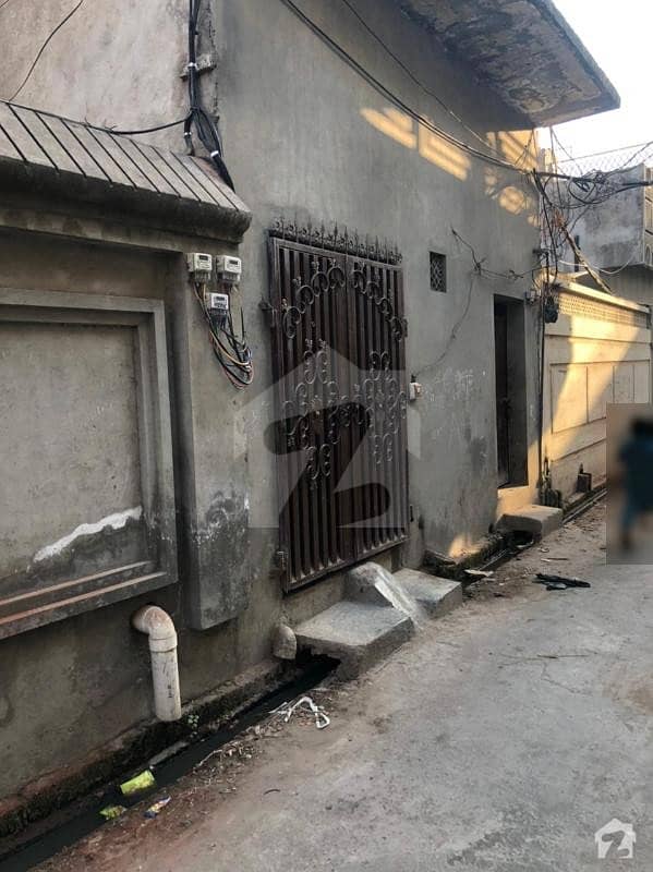 نور پورہ سیالکوٹ میں 3 کمروں کا 4 مرلہ مکان 80 لاکھ میں برائے فروخت۔