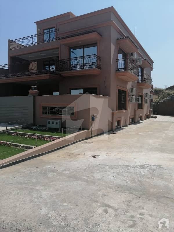 5000  Square Feet House Is Available For Rent In D-12