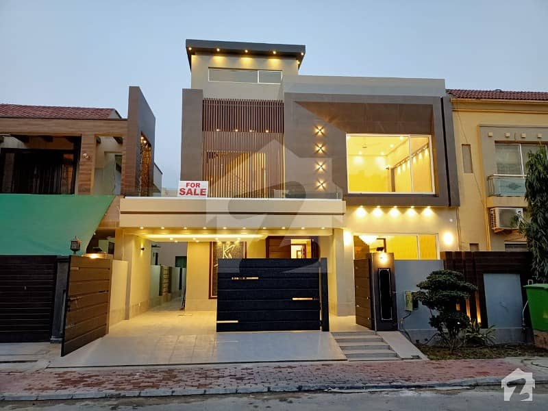 Real Pics Attached 10 Marla Modern  Brand New House For Sale