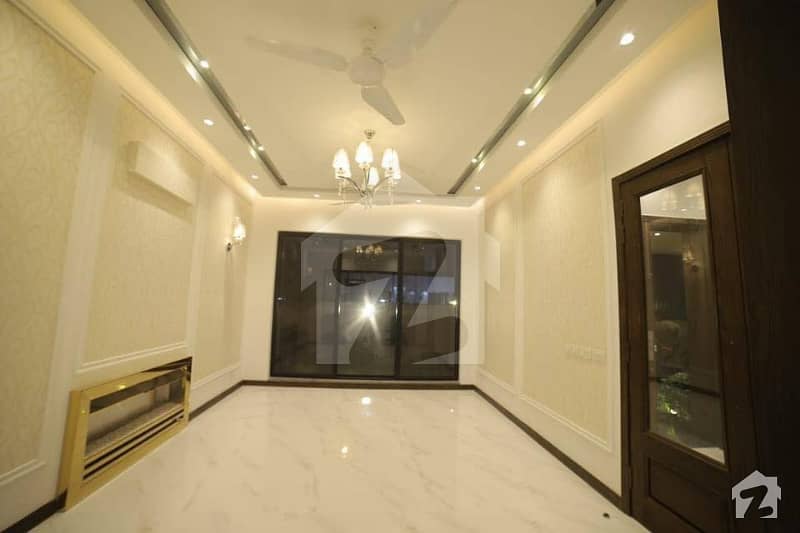 3 Bedrooms Beautiful Villa For Sale In Bahria Town Karachi