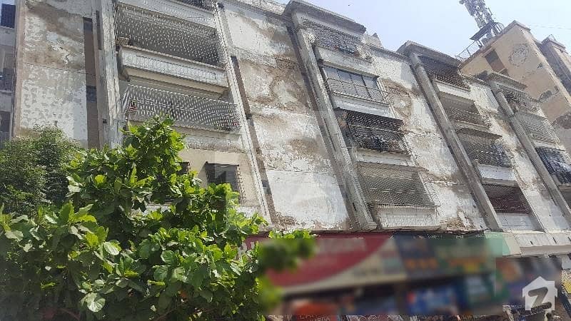 Flat Of 1350  Square Feet Is Available For Rent In Gulistan-E-Jauhar