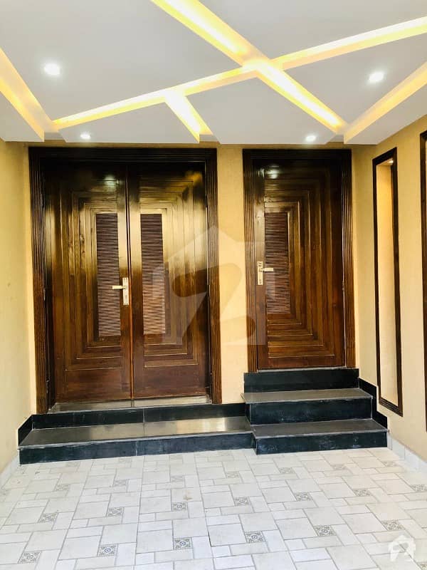 Luxury Brand New 5 Marla House For Sale In Bahria Town Lahore