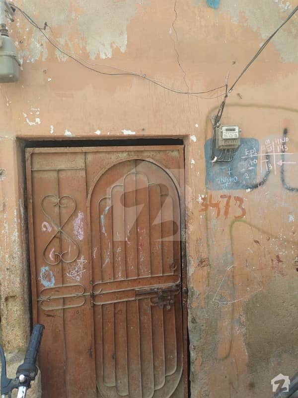 مجید کالونی لانڈھی کراچی میں 3 کمروں کا 2 مرلہ مکان 28 لاکھ میں برائے فروخت۔