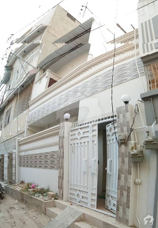 نارتھ کراچی - سیکٹر 4 نارتھ کراچی کراچی میں 4 کمروں کا 3 مرلہ مکان 75 لاکھ میں برائے فروخت۔