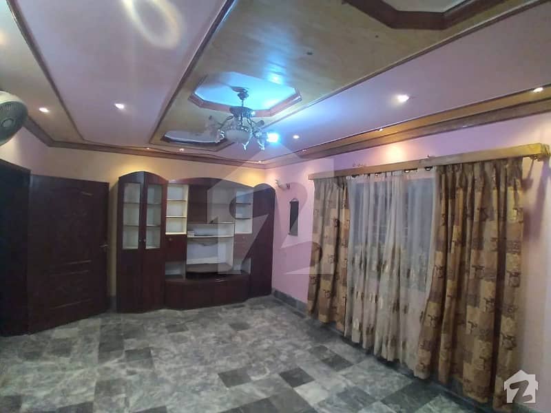 1 Kanal Lower Portion Available For Rent