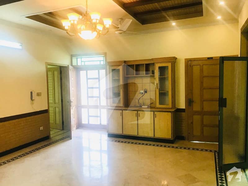 Beautiful 10 Marla 3 Bed Upper Portion In Pakistan Town Ph2