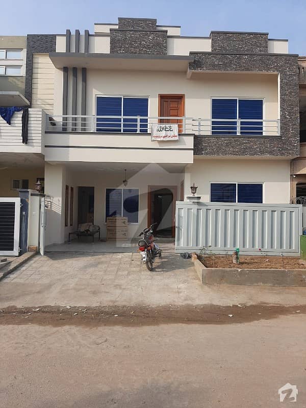 Top Class 30x60 Brand New House For Sale