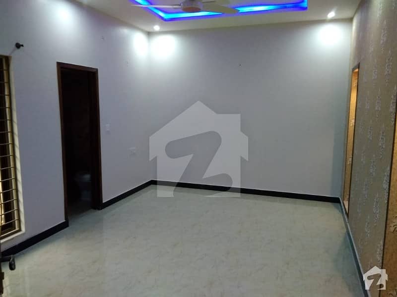 بحریہ ٹاؤن سیکٹرڈی بحریہ ٹاؤن لاہور میں 3 کمروں کا 5 مرلہ مکان 46 ہزار میں کرایہ پر دستیاب ہے۔