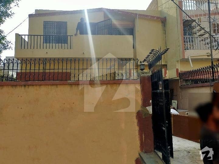 سکیم 33 کراچی میں 4 کمروں کا 5 مرلہ مکان 1.7 کروڑ میں برائے فروخت۔