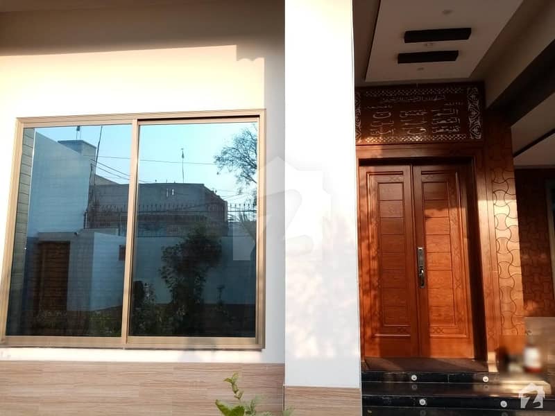 House Of 4500  Square Feet Available In One 4-L Road