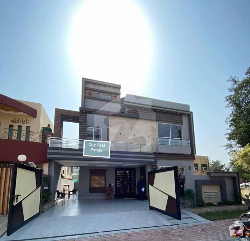 10 Marla Brand New House For Sale In Takbeer Block Bahria Town Lhr