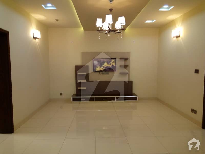 10 marla Brand New House for sale in wapda town