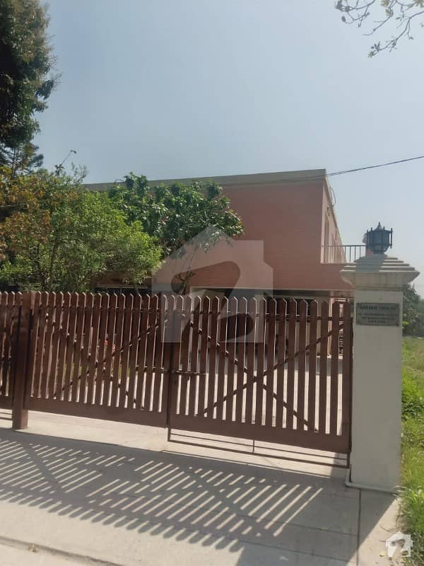 1-kanal Well Maintained Bungalow For Sale In Plot Price At  Dha Phase 3 Y Block