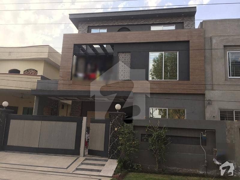 10 Marla Owner Built Slightly Used House At Prime Location In A Block Central Park Lahore