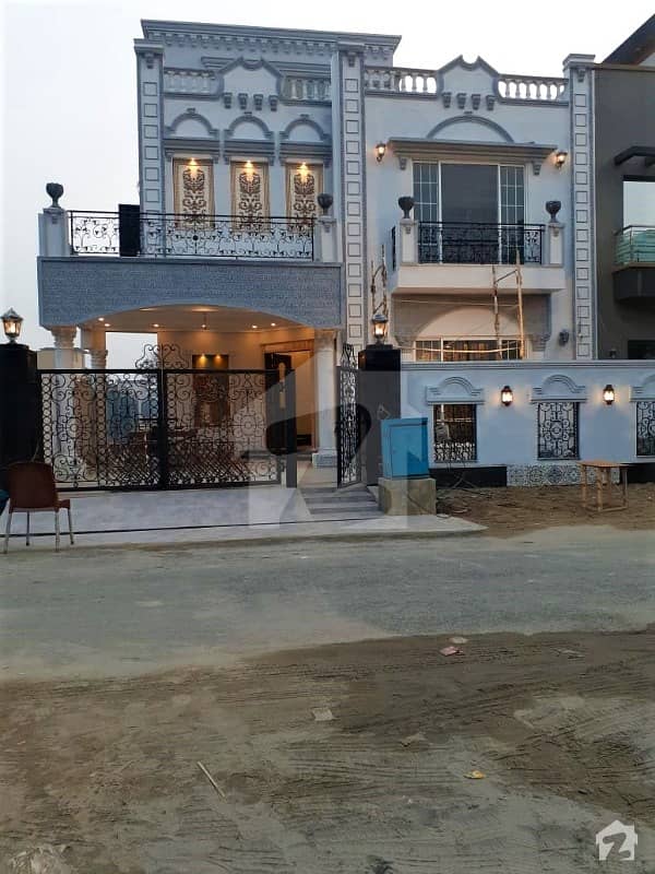 ڈی ایچ اے 11 رہبر لاہور میں 5 کمروں کا 10 مرلہ مکان 3.25 کروڑ میں برائے فروخت۔