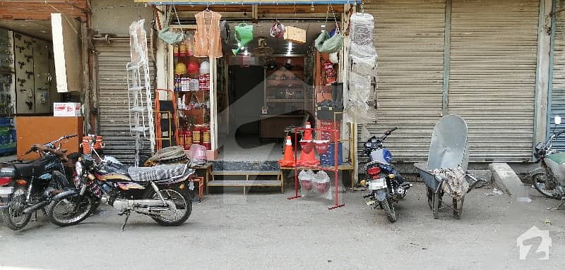280  Square Feet Shop With Basement In Bohri Bazar For Rent
