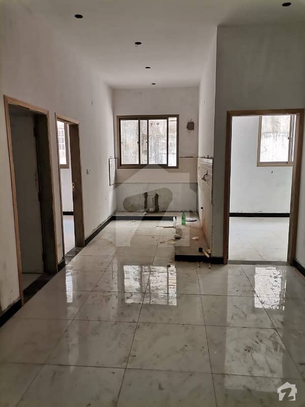 3 Bed Dd In Tariq Road Portion Is Available