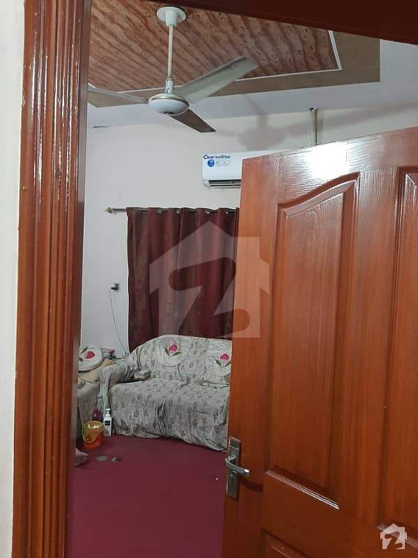 پِیر کالونی لاہور میں 3 کمروں کا 3 مرلہ مکان 53 لاکھ میں برائے فروخت۔